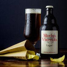 Modus Vivendis - Cerveza Artesanal. Un progetto di Br, ing, Br, identit, Graphic design, Fotografia, Illuminazione fotografica, Naming e Packaging di Álvaro R.G. - 17.08.2018
