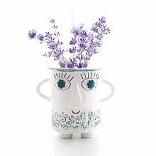 Cuando mi mente florece. Taza-florero con masa de secado al aire. Técnica de placas.. Arts, and Crafts project by Isabel Uribe Moya - 08.21.2018
