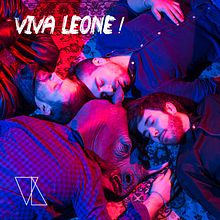 Diseño de un libreto musical para el grupo Viva Leone!. Un proyecto de Diseño editorial, Fotografía, Fotografía de estudio, Fotografía de producto, Fotografía de retrato e Iluminación fotográfica de Irene García - 04.09.2018