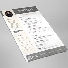 Currículum creativo. Un proyecto de Diseño y Diseño gráfico de Esperanza Ros Cava - 11.09.2018