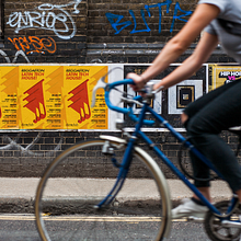 DIRTYCLUB - In music we trust Ein Projekt aus dem Bereich Logodesign, Produktdesign, Grafikdesign, Kreativität, Design, Fotografie, Naming und Werbung von Josep Rebull Requena - 19.09.2018