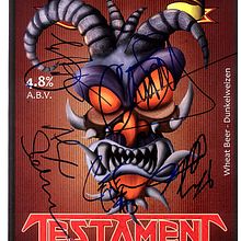 Etiqueta de cerveza personalizada para TESTAMENT. Un proyecto de Diseño e Ilustración digital de Armando Aguilar Gómez - 22.09.2013