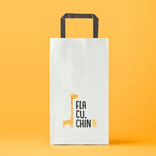 Flacuchín Ein Projekt aus dem Bereich Br, ing und Identität, Logodesign, Grafikdesign und Traditionelle Illustration von Leandro Pollano - 18.11.2018