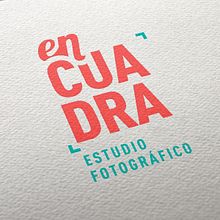 enCuadra. Design gráfico, e Publicidade projeto de Calu González - 24.09.2018