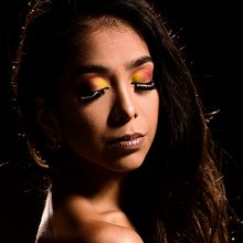 Foto_Maquillaje. Studio Photograph project by Miguel Ángel González Cornejo - 09.25.2018