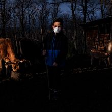CONFINAMIENTO RURAL.. Documentar, and Photograph project by Nicolas Rodriguez Crespo - 04.16.2020