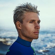 Men of the sea . Un projet de Conception de personnages, Photographie, Photographie de studio, Photographie de mode, Photographie de portrait, Éclairage photographique , et Retouche photographique de Mikeila Borgia - 01.01.2018