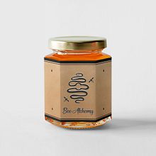 Bee Alchemy. Design de logotipo projeto de Victor Luna Guerrero - 08.10.2018