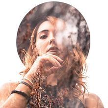 Sesión Fotográfica Natural Mountain. Un progetto di Fotografia, Fotografia di moda, Fotografia di ritratto e Illuminazione fotografica di Victor Aguado Abadias - 16.10.2018