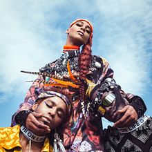 H.O.L 2.0.5 - Afro Style Magazine 18th issue - Los Angeles, US. . Un proyecto de Br, ing e Identidad, Dirección de arte, Diseño de moda, Fotografía y Fotografía de moda de Isaac Vasquez - 17.10.2018