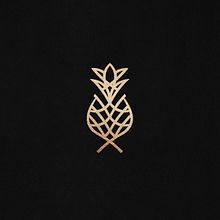 Karalé Branding . Br, ing, Identit, Art Direction, and Design project by Manuel Berlanga - 10.31.2018