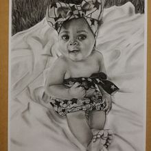 Retrato en carboncillo- bebé. Fine Arts, Drawing, Artistic Drawing, Portrait Drawing, and Realistic Drawing project by Ana María Gaviria Poveda - 11.06.2018