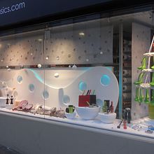Escaparate conceptual Cook&Bàsics. Miquel Pizarro aparadorisme.. Un proyecto de Arquitectura interior, Concept Art, Diseño y Escenografía de miquel pizarro cardeñosa - 06.11.2018