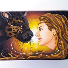 Retrato en caja de madera. Artesanato, Artes plásticas, Esboçado, Comic, Criatividade, Desenho, Desenho a lápis, Desenho artístico, Desenho de retrato, Desenho realista, Design de produtos, Ilustração tradicional, e Pintura projeto de Cristina Aguilera - 07.11.2018