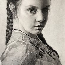 Retrato realista con lápiz de grafito: Aitana. Un proyecto de Dibujo a lápiz de Llanos Part Jornet - 09.11.2018