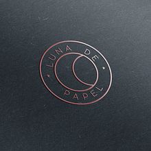 Luna de Papel. Br, ing, Identit, and Logo Design project by macarena moraga - 08.12.2018