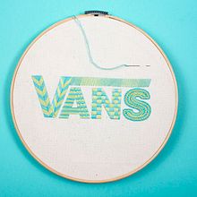 Fan art. VANS. Bordado, Br, ing e Identidade, Design, e Design gráfico projeto de Elidé Rangel Soto - 06.06.2018