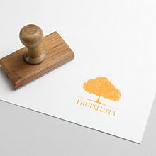 Trufellota. Een project van  Br, ing en identiteit,  Art direction y Grafisch ontwerp van Mafalda Reis - 16.11.2018