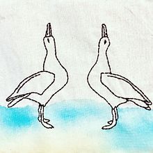 Blancura del lirio, aire y bailarina, gaviota de asombro. Un proyecto de Bordado y Pintura a la acuarela de Irene García Garrido - 18.11.2018