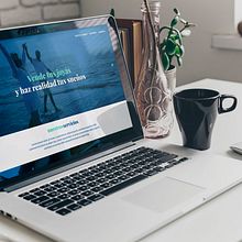 Bye Bye Joyas - diseño web. Web Design project by Elisenda Farrés - 09.01.2017