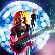 Playmobil Rockstar. Photograph, Studio Photograph, and Photographic Lighting project by Adrián Limón Rivera - 11.20.2018