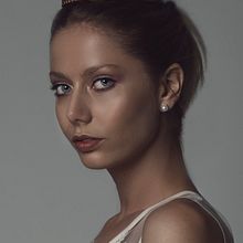 Retrato Final !! My queen . Fine Arts, Photograph, and Fashion Photograph project by Cristian Garcia - 12.11.2018