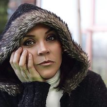 Retocando a mi madre. Un proyecto de Fotografía de retrato de Natalia Perrín - 12.12.2018