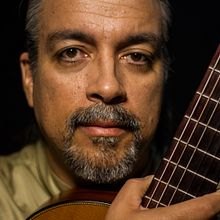 Retrato fotográfico Músico Nestor Viloria . Un progetto di Fotografia di ritratto di Leonardo Fernandez - 02.02.2018