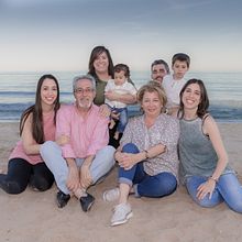 Fotografía Familia Ramos. Photograph, and Portrait Photograph project by Sara Barberá - 04.18.2018