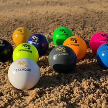 PROPETANQUE | BRANDING. Een project van  Br, ing en identiteit, Redactioneel ontwerp y Grafisch ontwerp van Aitor Quijada - 07.01.2019