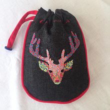 Bolso animales de poder Ein Projekt aus dem Bereich Stickerei von Isabel Ruiz - 15.10.2018