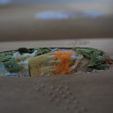 Libro de artista acordeón. Een project van  Beeldende kunst, Borduurwerk y  Creativiteit van Beatriz Dipp - 19.01.2019