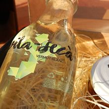 Vermut Vila-secà. Projekt z dziedziny Br, ing i ident, fikacja wizualna, Projektowanie logot, pów i Projektowanie graficzne użytkownika David Moro Montano - 23.01.2016