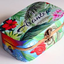 Cajita decorativa. Un proyecto de Artesanía, Bellas Artes, Creatividad, Dibujo, Dibujo artístico, Ilustración tradicional, Paisajismo, Pintura y Tipografía de Cristina Aguilera - 22.01.2019