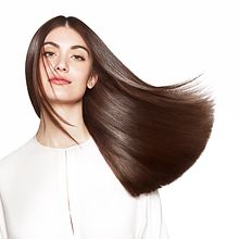 HAIR CARE EDITORIAL . Audiovisual Production, Photograph, Fashion Photograph, Product Photograph, Portrait Photograph, Digital Marketing, Advertising, and Photo Retouching project by Plugged Production - 01.30.2019