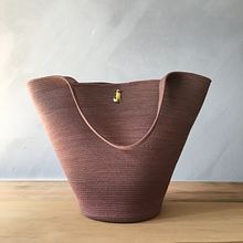 Bolsos. Un progetto di Artigianato, Design di accessori, Fashion design e Fotografia di moda di Julián Cúneo - 01.12.2018