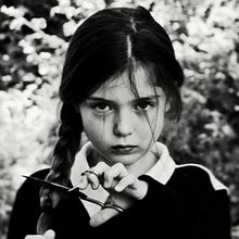 A child is playing. Un proyecto de Fotografía y Fotografía de retrato de Dara Lobeira - 01.05.2015