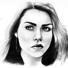 Rose Tyler 2011-2019. Desenho a lápis, Desenho artístico, Desenho de retrato, Desenho realista e Ilustração tradicional projeto de Abril Cano Sanchez - 06.02.2019