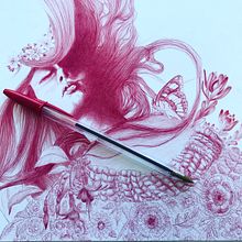 Mujer a tinta roja. Un proyecto de Dibujo artístico e Ilustración tradicional de Ana González Palomo - 12.02.2019