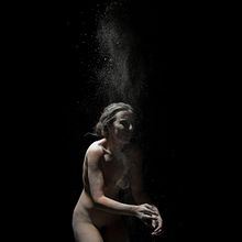 Diálogos del cuerpo. Art Direction, Photographic Lighting, Portrait Photograph, and Studio Photograph project by Óscar Vázquez Chambó - 02.13.2019