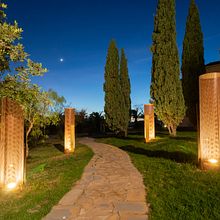 PAISAJISMO EN JARDINES WIN GARDEN CATERPILLAR MÁLAGA | WOMEN’S INITIATIVE NETWORK Ein Projekt aus dem Bereich Architektur, Urban Art, H, werk, Br, ing und Identität, Kreativität, Design, Produktdesign, Grafikdesign, Industriedesign, Interaktives Design, Skulptur, Events, Produktfotografie, L, schaftsbau, T und pografie von DIKA estudio - 22.02.2019