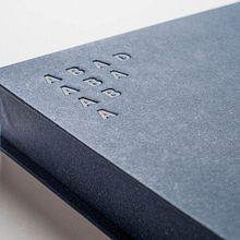 ABAD. Un proyecto de Diseño editorial, Diseño gráfico y Diseño Web de Estudio Marina Goñi - 26.02.2019
