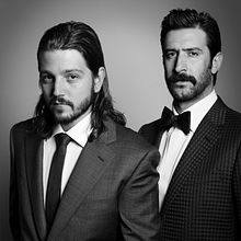 Diego Luna y Chema Yazpik. Un proyecto de Fotografía y Fotografía de retrato de Zony Maya - 18.09.2009