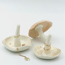 Seta porta anillos. Un projet de Artisanat de Paula Casella Biase - 28.02.2019