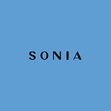 SONIA// Business Card// Personal Identity. Un projet de Br, ing et identité , et Design graphique de Sonia Del Olmo - 07.03.2019