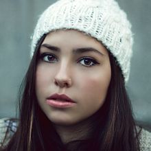 Mi Proyecto del curso: Retoque fotográfico de moda y belleza con Photoshop . Photograph, Fashion Photograph, Portrait Photograph, and Photo Retouching project by DINO HIDALGO RODRIGUEZ - 03.11.2019