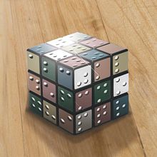 Portada Trabajo Fin de Master . Br, ing și identitate și Design editorial de José Juan Paniagua Valentín - 03.18.2019