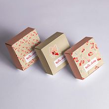 Packaging para Marta Duran: joyas hechas a mano con flores. Estampagem projeto de ESCARLATA FUSTER - 22.03.2019
