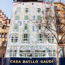 Casa Batlló. Ilustración lona. Traditional illustration project by Bronco Studio - 02.25.2019