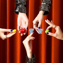 Casino Låpsüs: nuestro manifiesto; un abreboca al mundo del juego y del azar. Creativit, Art Direction, Photograph, Fine-Art Photograph, Portrait Photograph, Digital Photograph, and Photo Retouching project by Låpsüs | Contenido Visual - 12.22.2018